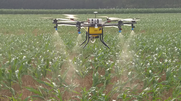 अब ड्रोन छिड़केगा आपके खेतो में कीटनाशक, जाने क्या है खास बात