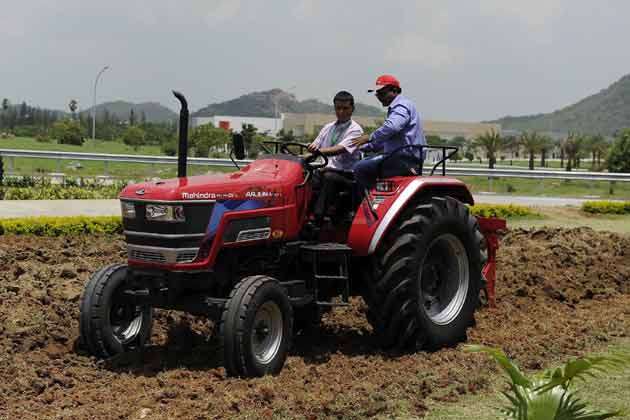 इंटरव्यू: ट्रैक्टर साझेदारी से बढ़ेगी खेती - किसानो का आधार