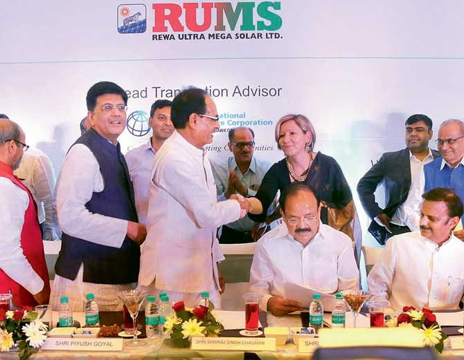 33 घंटे चली बोली, 2.97 रु. प्रति यूनिट बिजली देगा रीवा