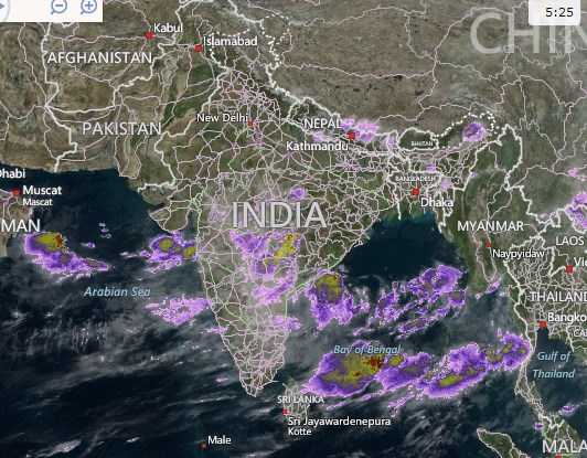 मानसून का संदेश लेकर आए बादल