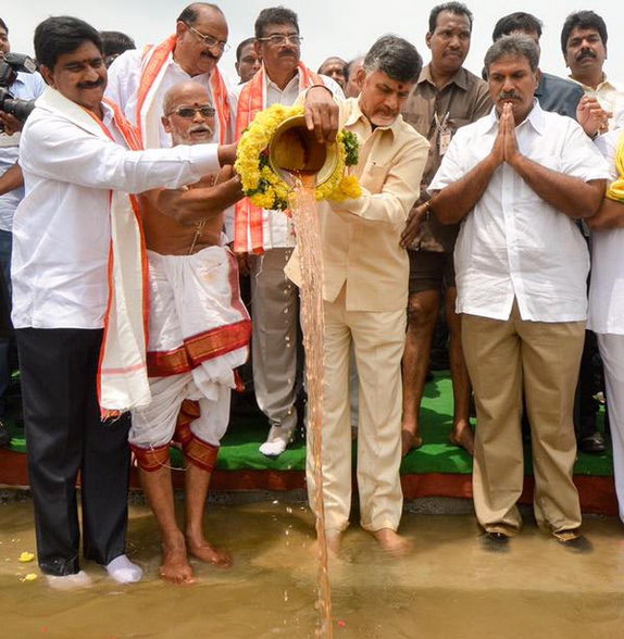 50 साल बाद कृष्णा-गोदावरी नदियों को जोड़ा गया, हजारों किसानों को होगा फायदा