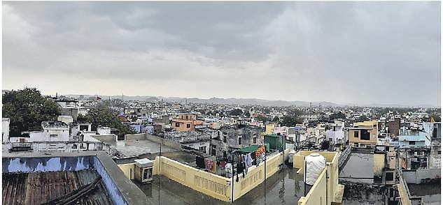 उदयपुर सहित प्रदेश के कई इलाकों में बारिश, और आज ओलावृष्टि की चेतावनी