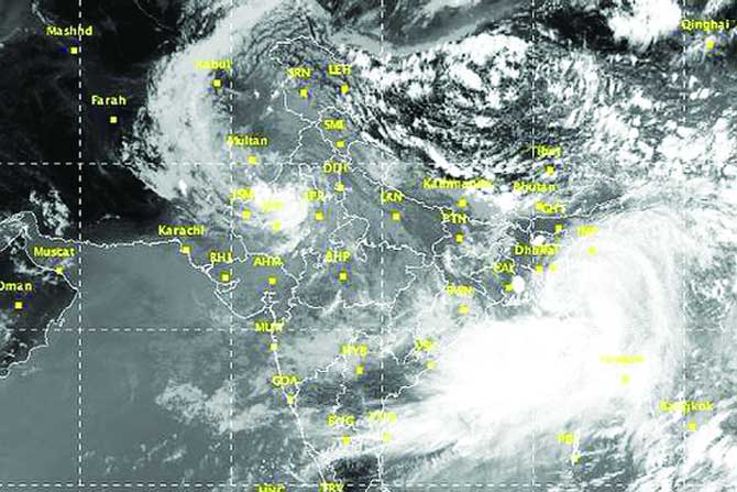 भारत की तरफ बढ़ रहा है 'कोमेन', 5 राज्यों में अलर्ट जारी